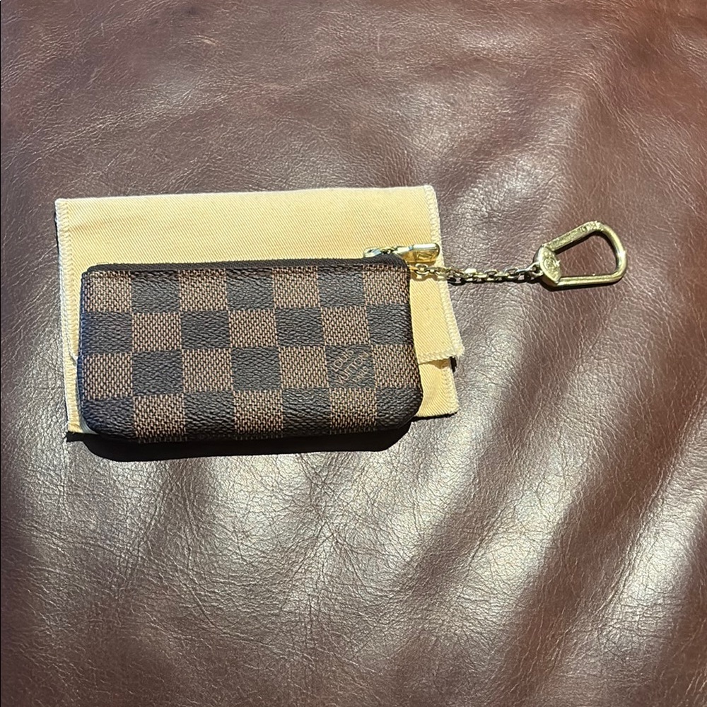 Authentic Luis Vuitton Key Pouch